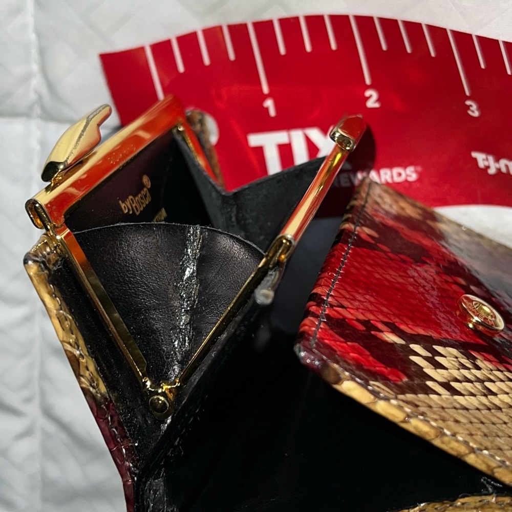 Genuine Python Coin Purse - Picture 10 of 16